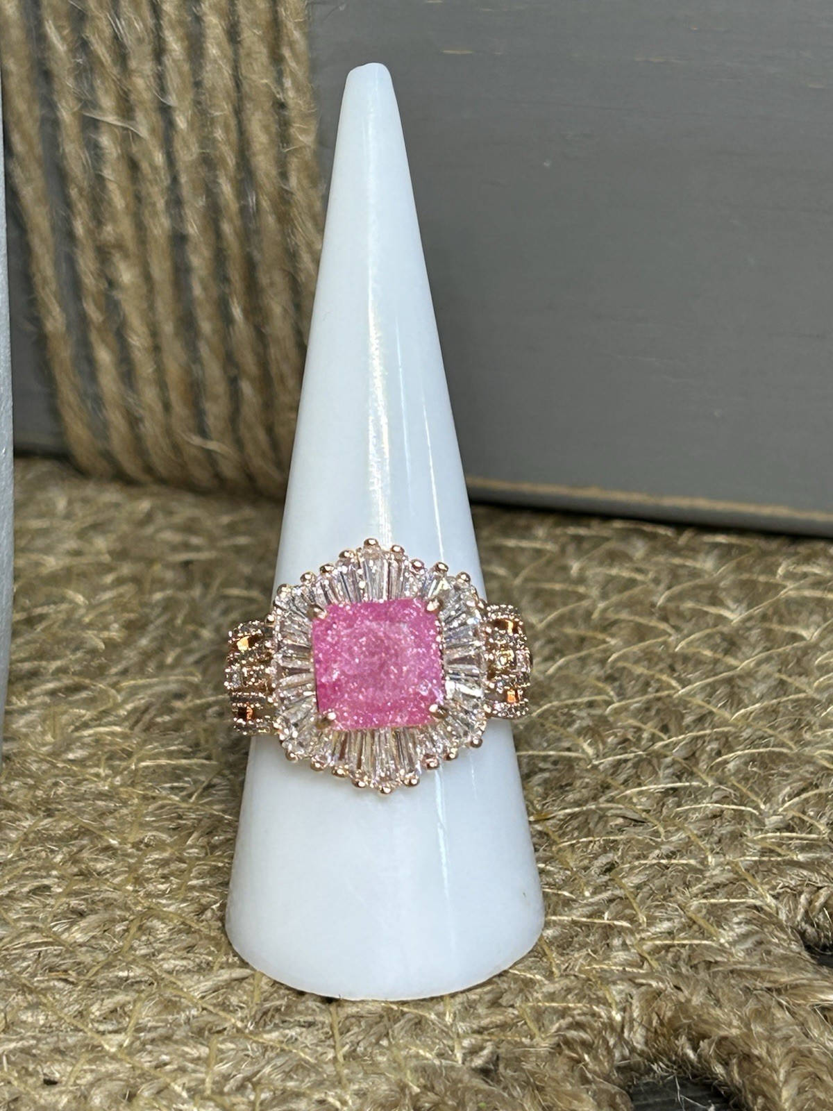 Bomb Party Ring💍Size 9 RG40949 “RARE UNICORN ” 🦄 “TOO BRILLIANT TO BEHAVE” 🌸