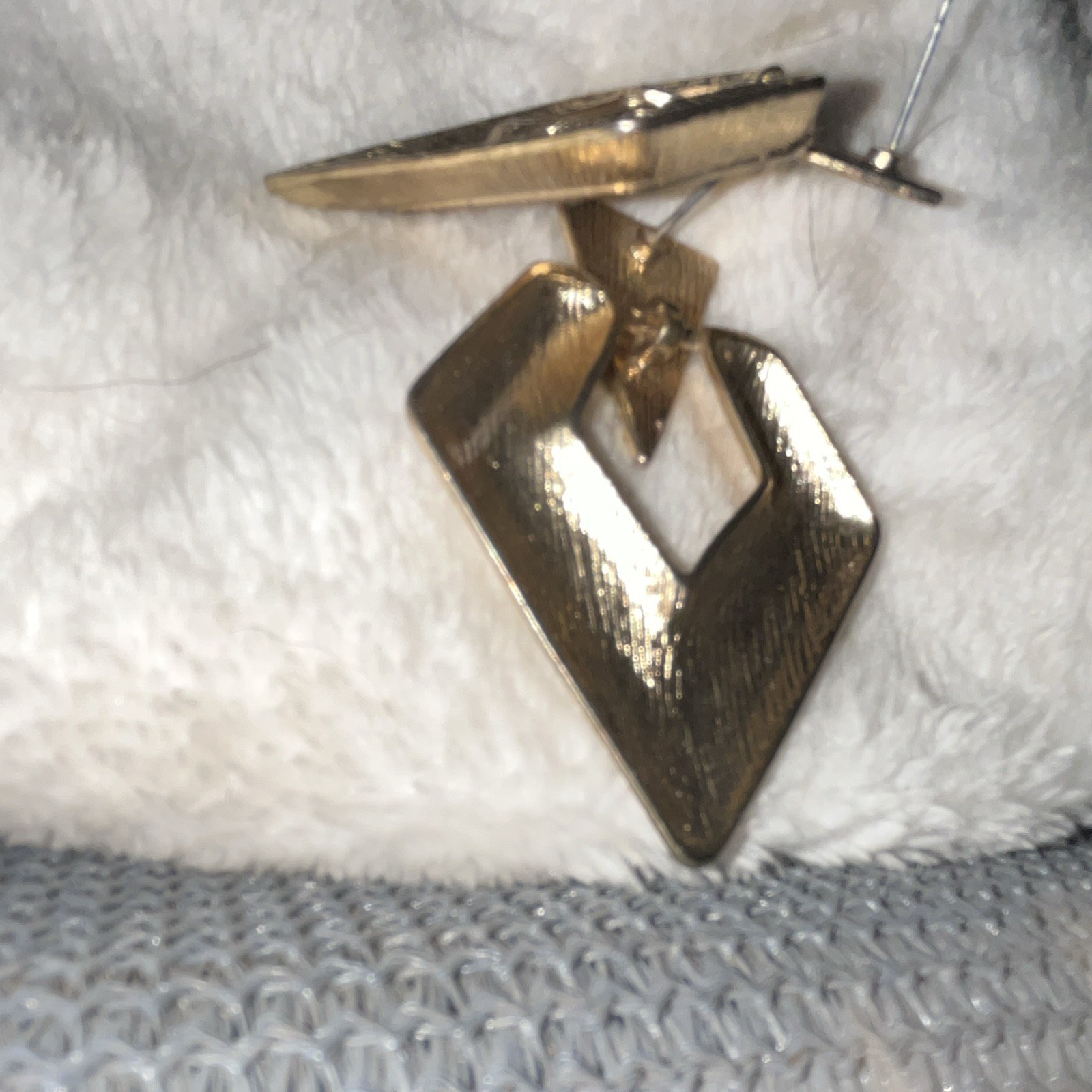 Gold Tone Metal Geometric Dangle/Drop Earrings Butterfly Closure No Stone