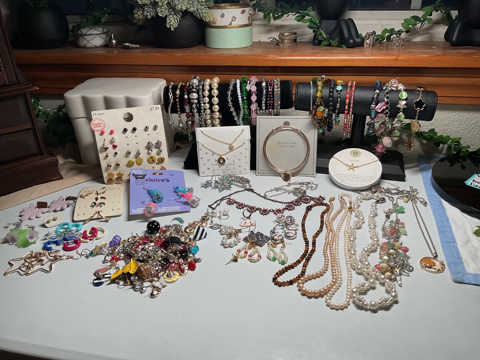 Teens kids young adults mixed jewlery lot of earrings, necklaces, bracelets