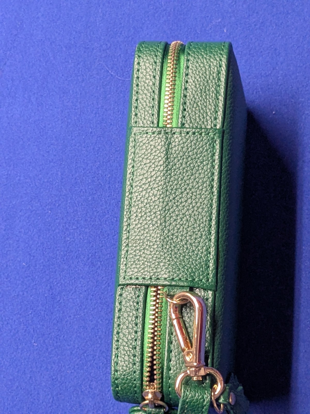 PANDORA Limited Edition Green Leather Travel Jewelry Case Wristlet Pouch Leaf.