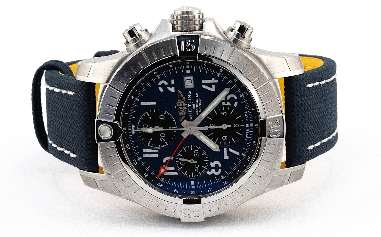 Breitling Avenger Chrono GMT 45mm A24315