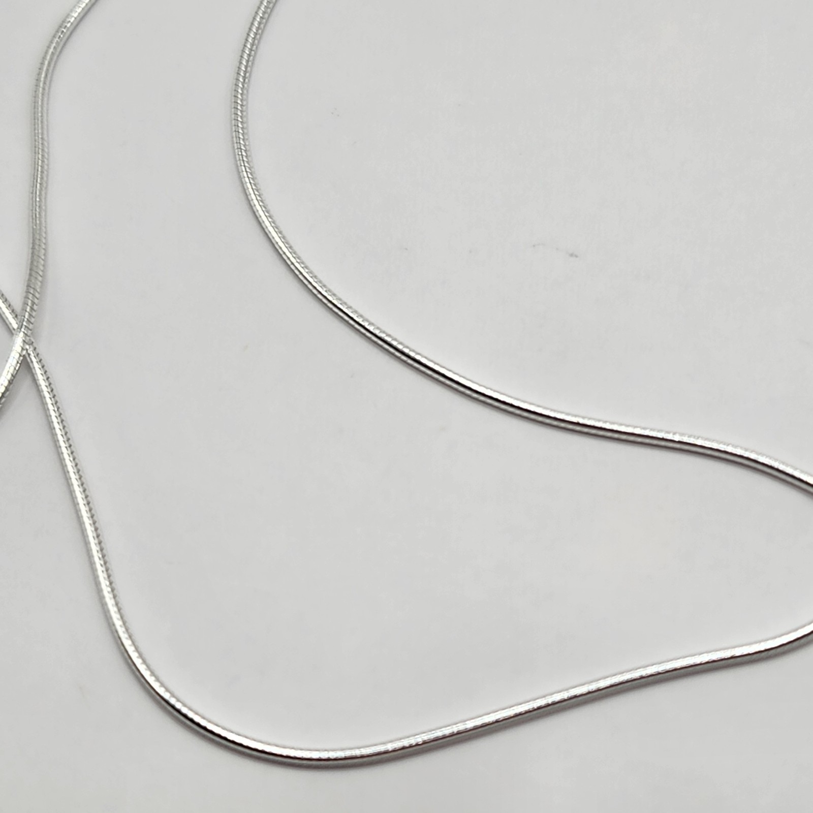 925 NEW Sterling Silver Chain- Ajustable Snake 15-22″ 1mm Width ~FREE SHIPPING