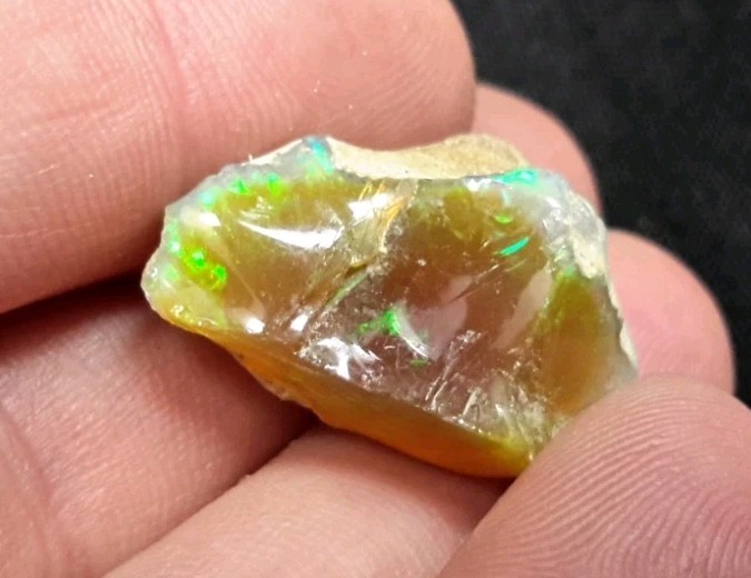 24x16x14mm ETHIOPIAN OPAL