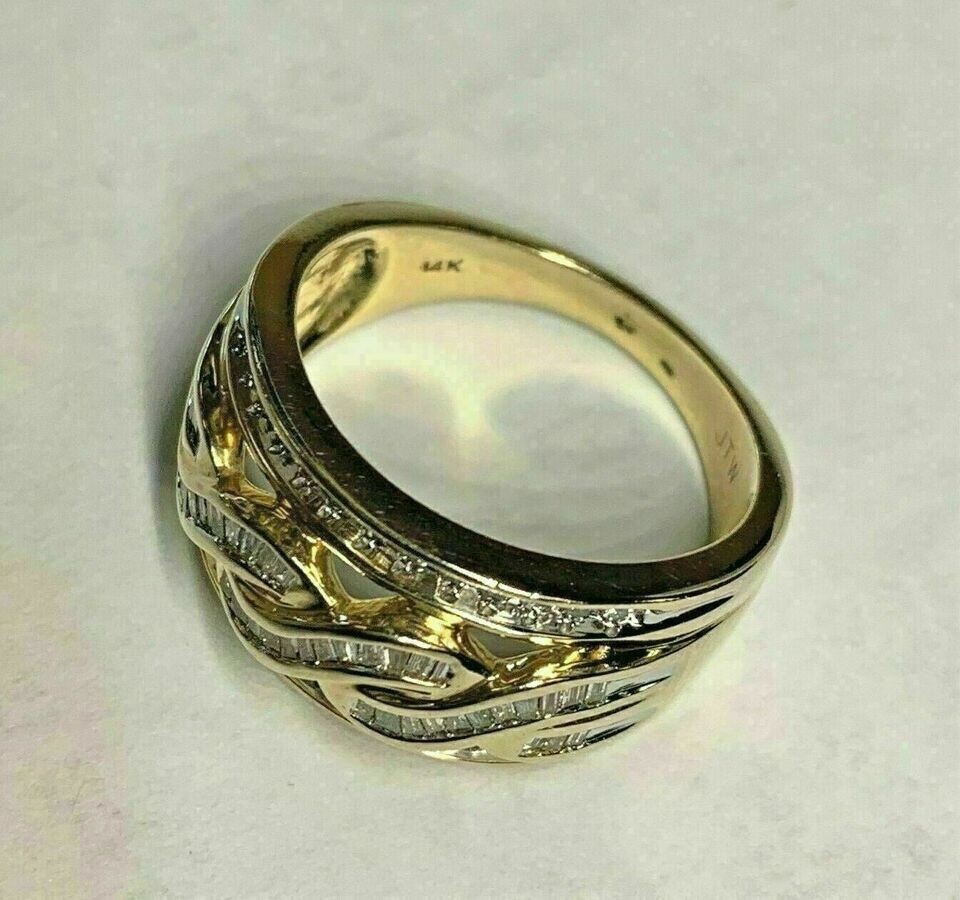 2Ct LAB CREATED VVS1 Diamond Women’s Engagement Ring 14K Yellow Gold Over