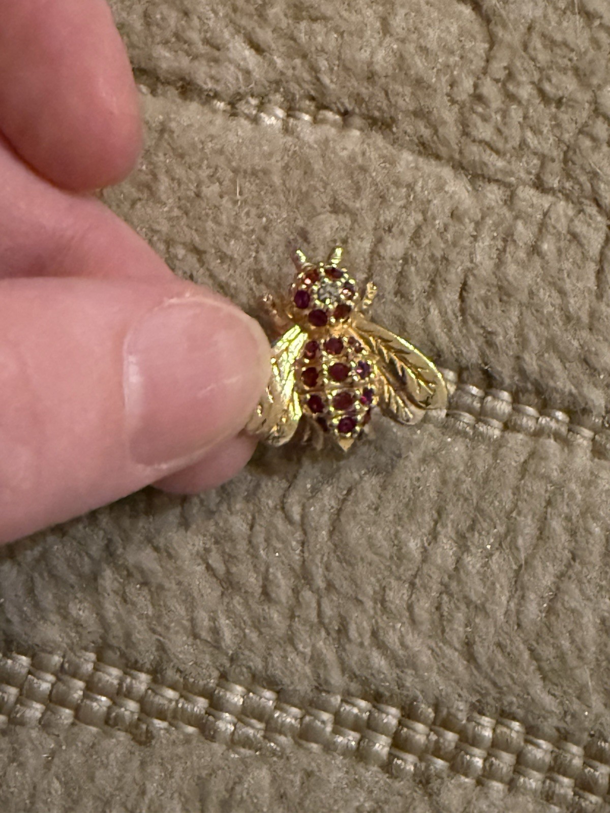 Gold Tone Bee Pin Brooch, Red Rhinestone Cluster, Metal, Animals & Insects