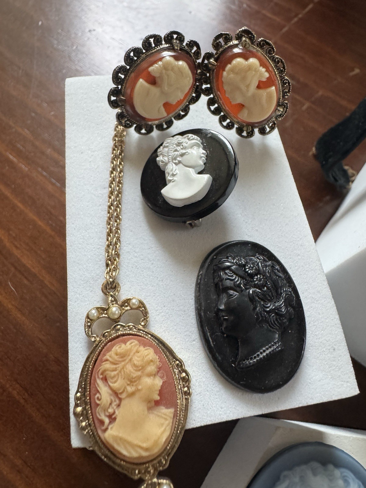 Vtg To Now Costume Jewelry Lot Cameos 21 Pieces Some Signed Carved Shell Germany