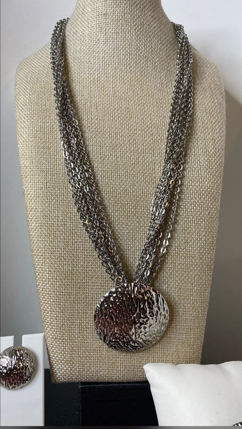 Silver tone stainless steel jewelry set