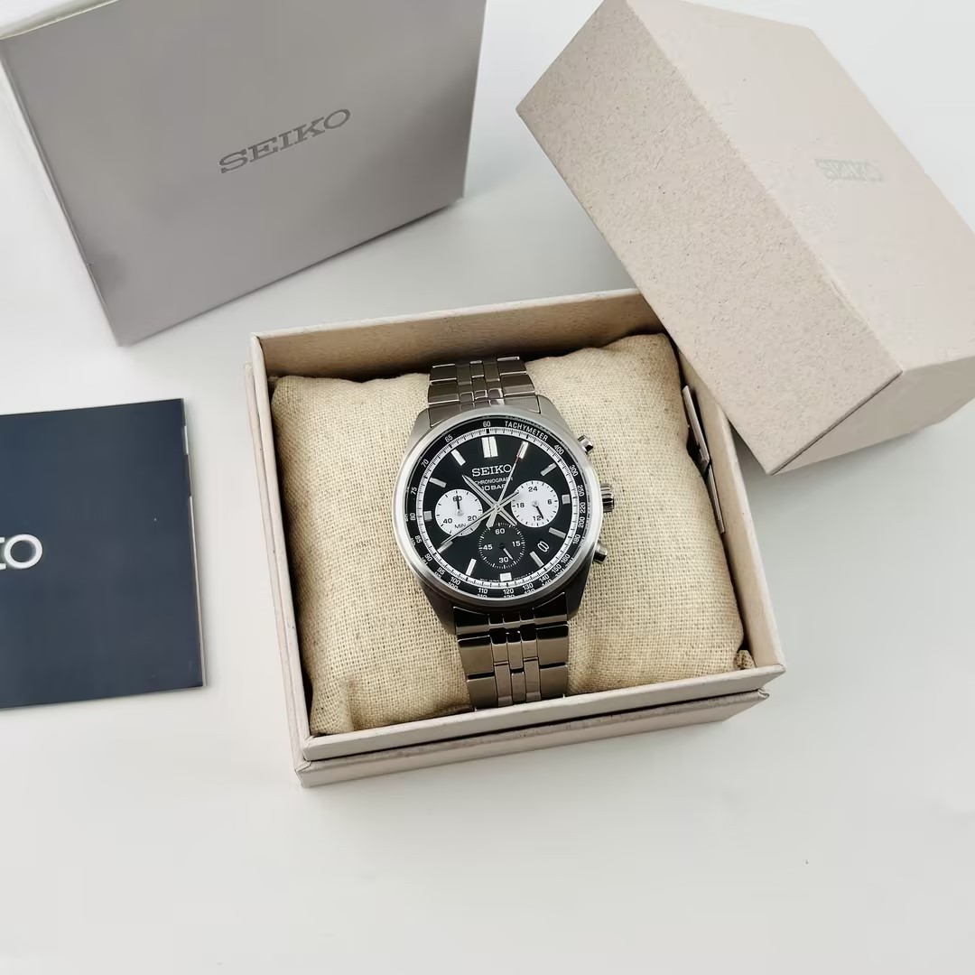 Seiko Essentials SSB429 Men’s Chronograph Quartz Watch Black Dial New/Box 41.5MM