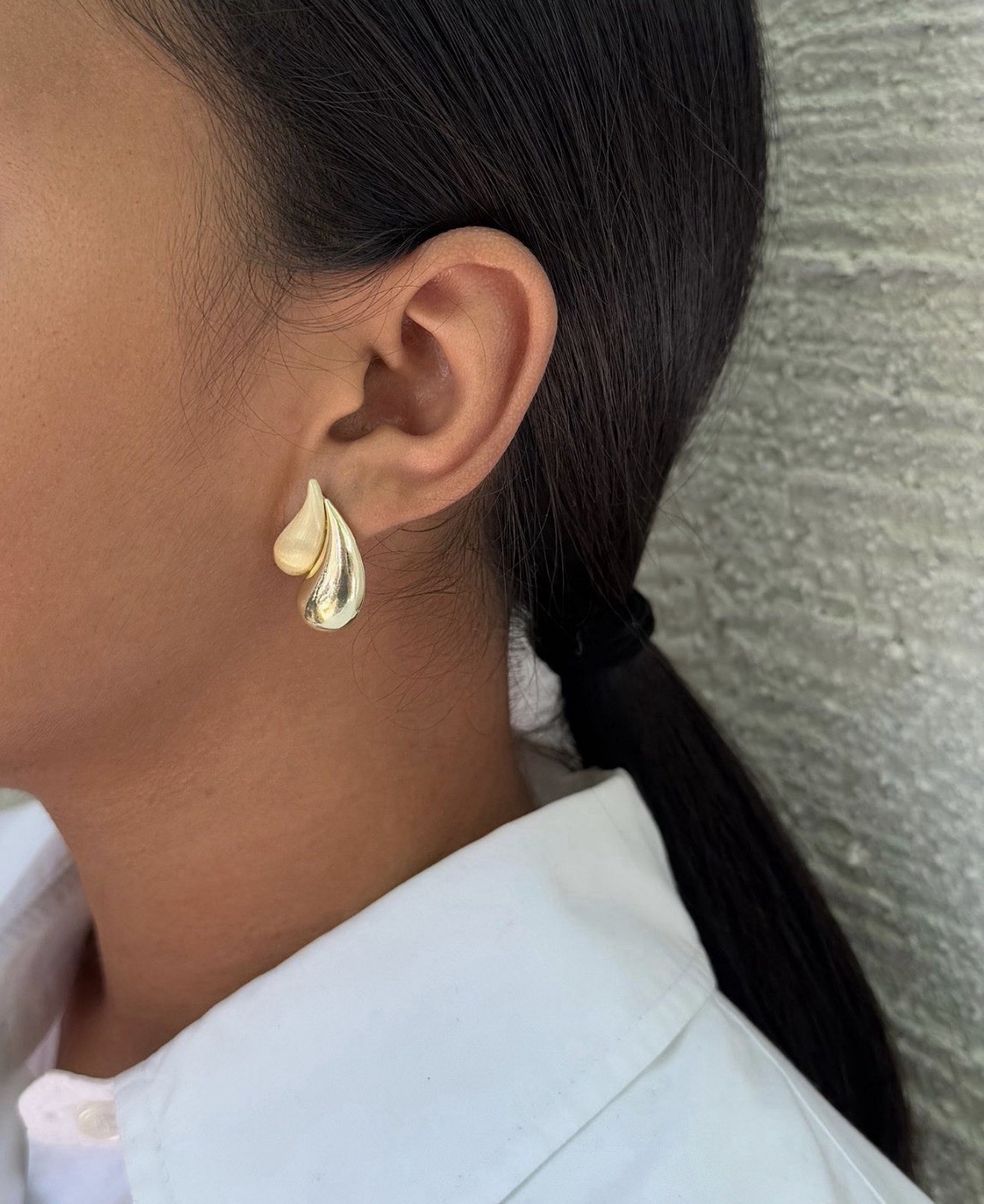 Adornia Gold Tone Teardrop Stud Earrings Butterfly Back Metal No Stone