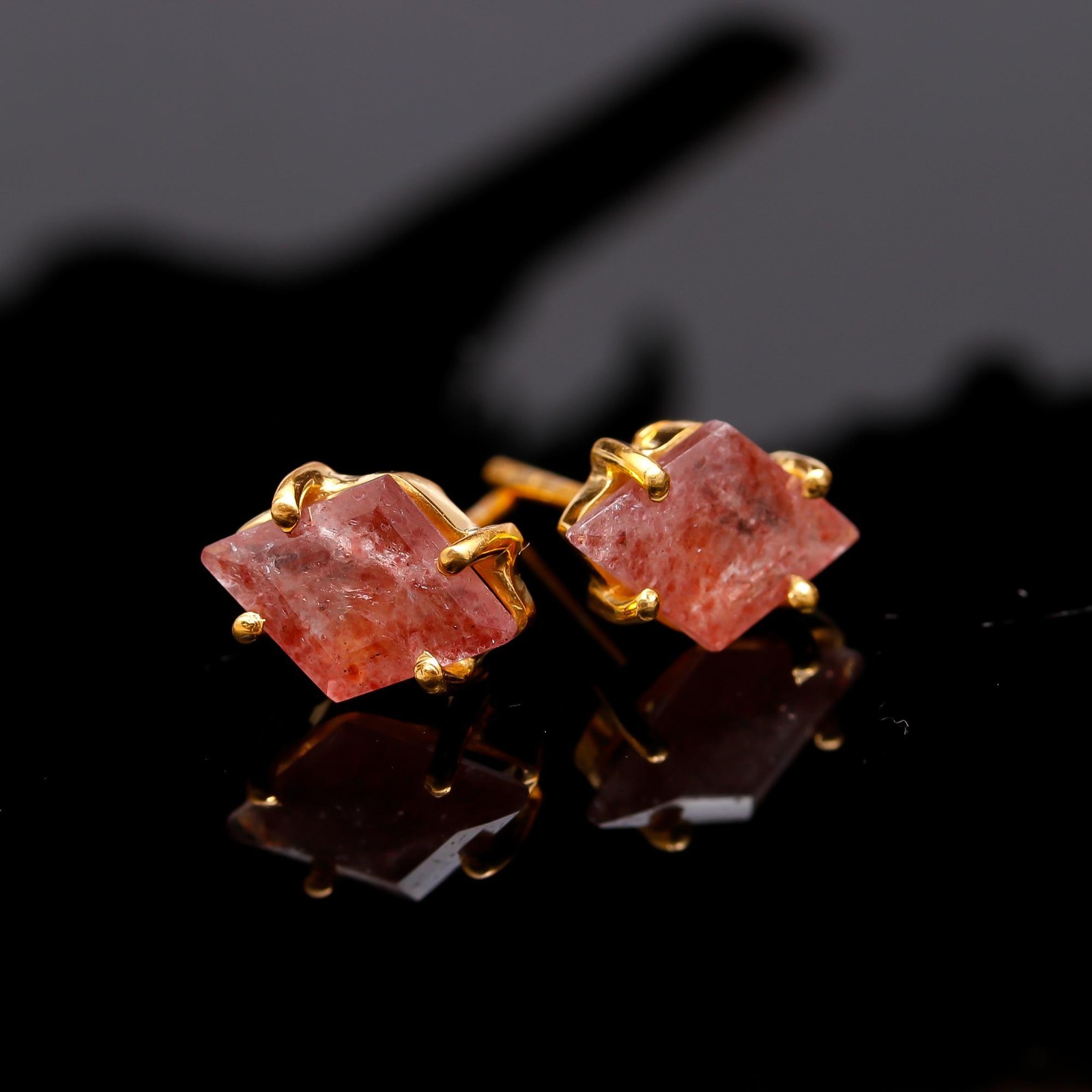 Natural Red Strawberry Kite Stud Earring Gold Fill 925 Sterling Silver Jewelry