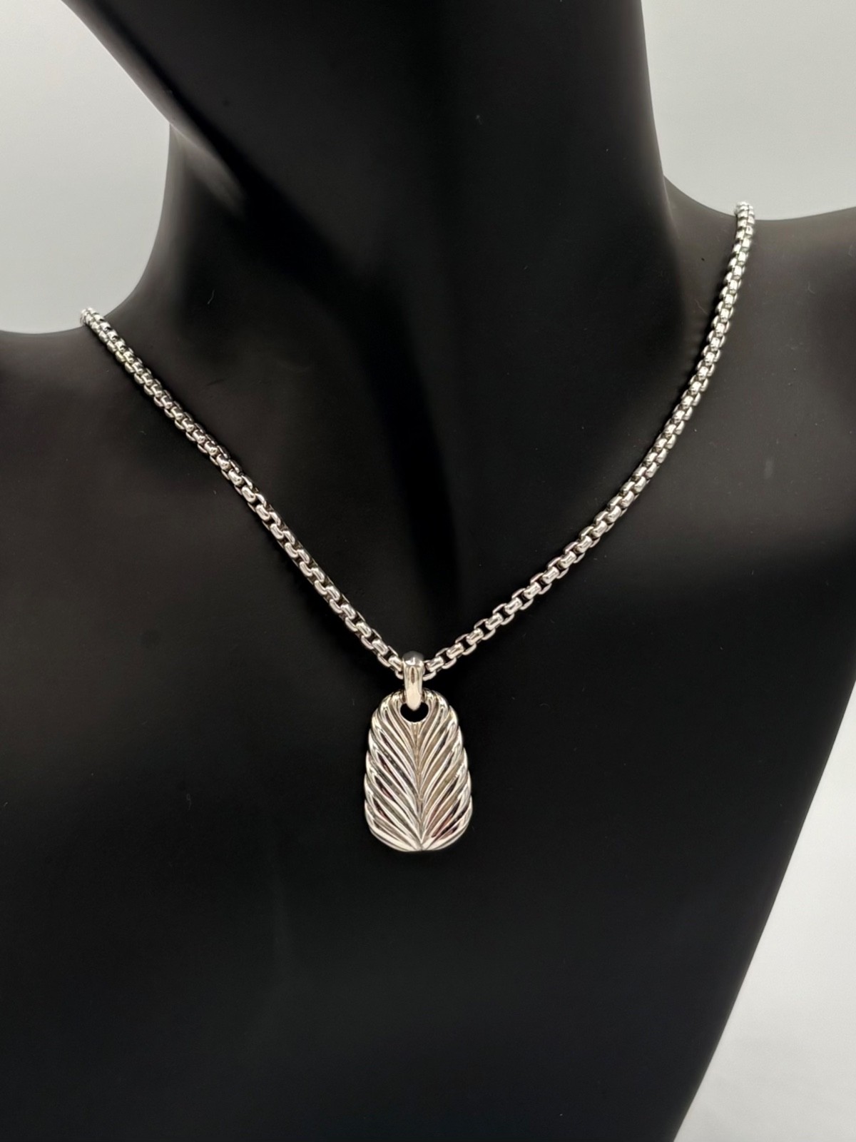 David Yurman Chevron Dog Tag Pendant 21mm 925 No Chain Used Great Condition