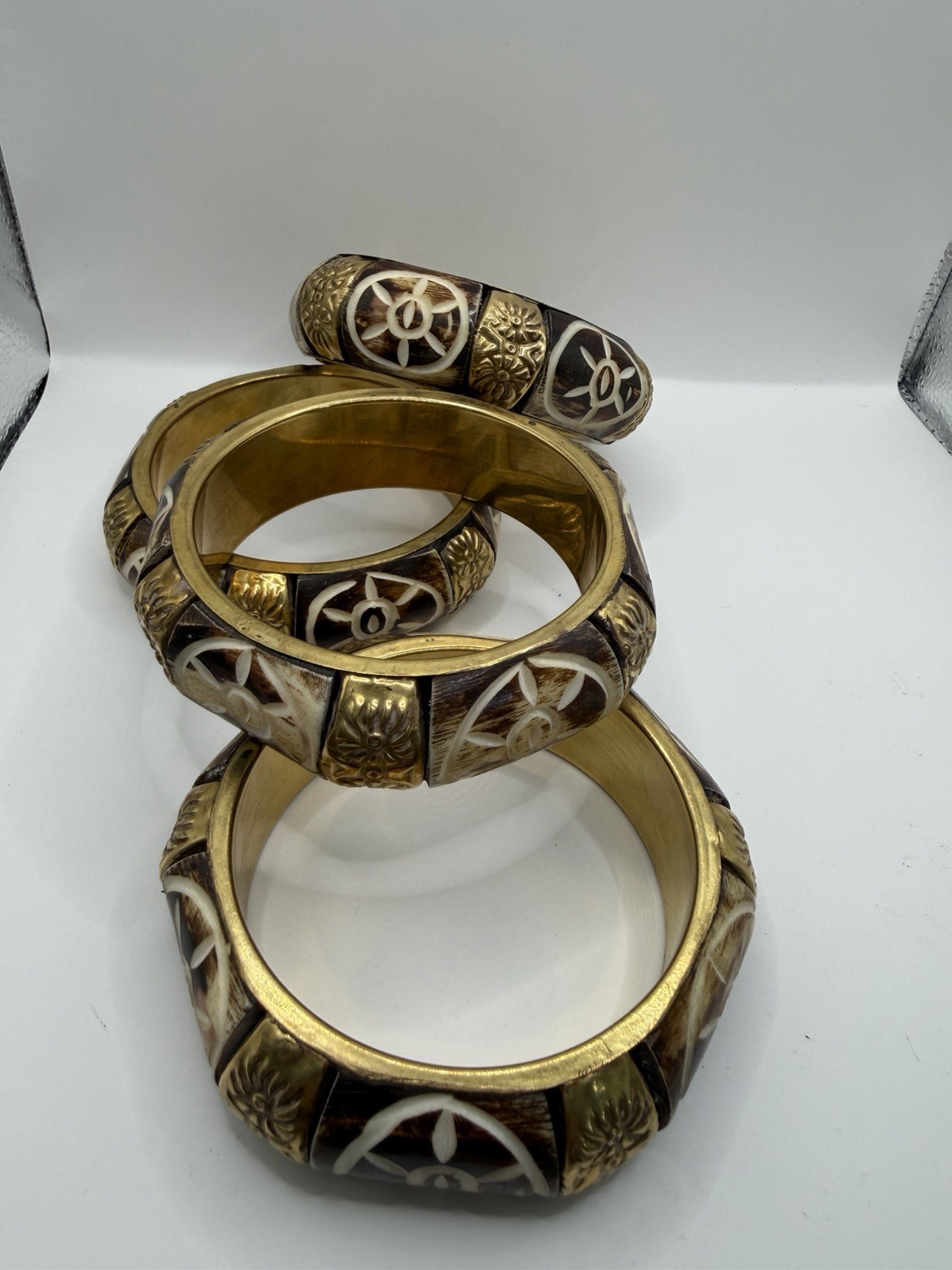 4pcs Buffalo Horn & Bone Inlay Brass Bangle Bracelet Handmade Ethnic Jewelry