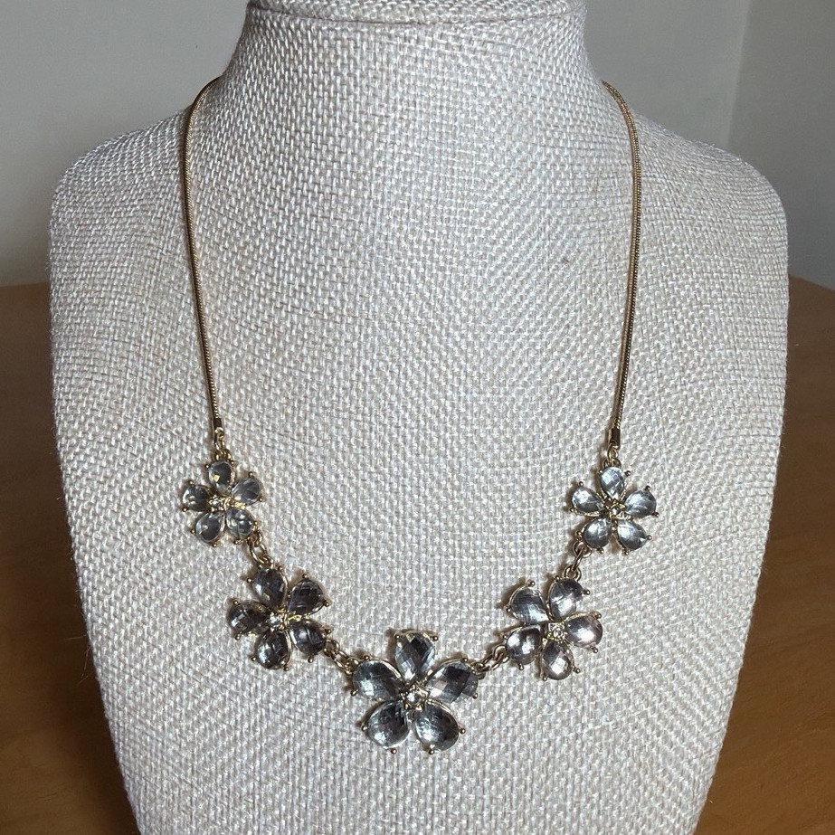 Gold Tone Snake Chain Floral Crystal Statement Necklace 20” Adjustable