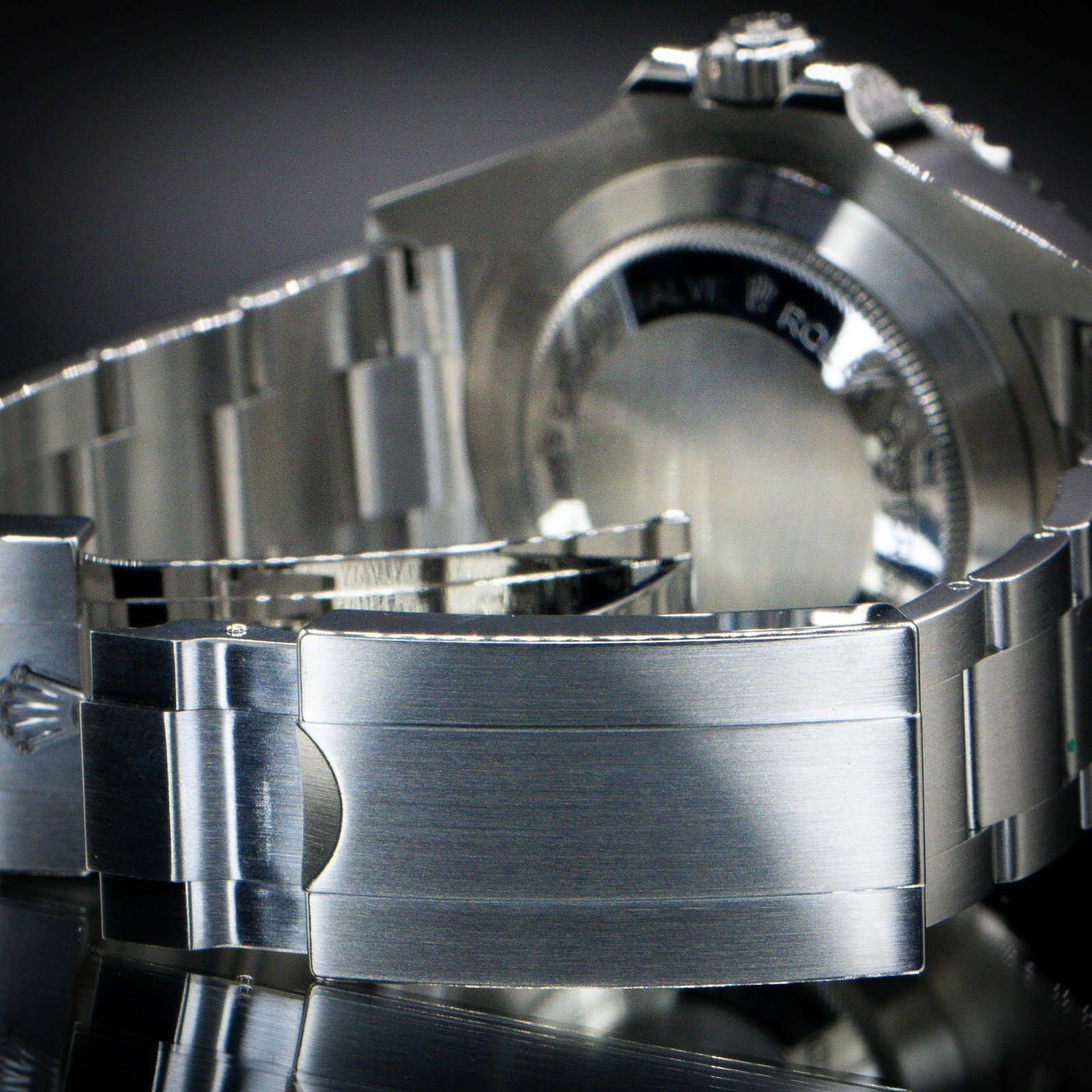 ROLEX Sea-Dweller 43mm “Single Red” | Oystersteel | Ref. 126600 | Full Set