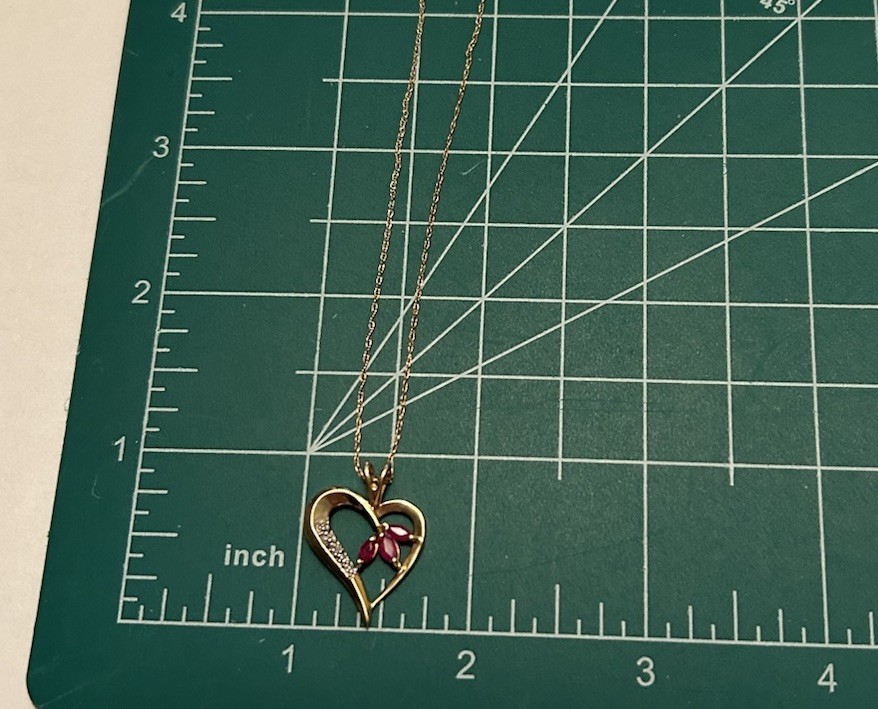 Vintage 2 GRAMS 10K YELLOW GOLD RUBY HEART PENDANT 18” 10K YELLOW GOLD 18” CHAIN