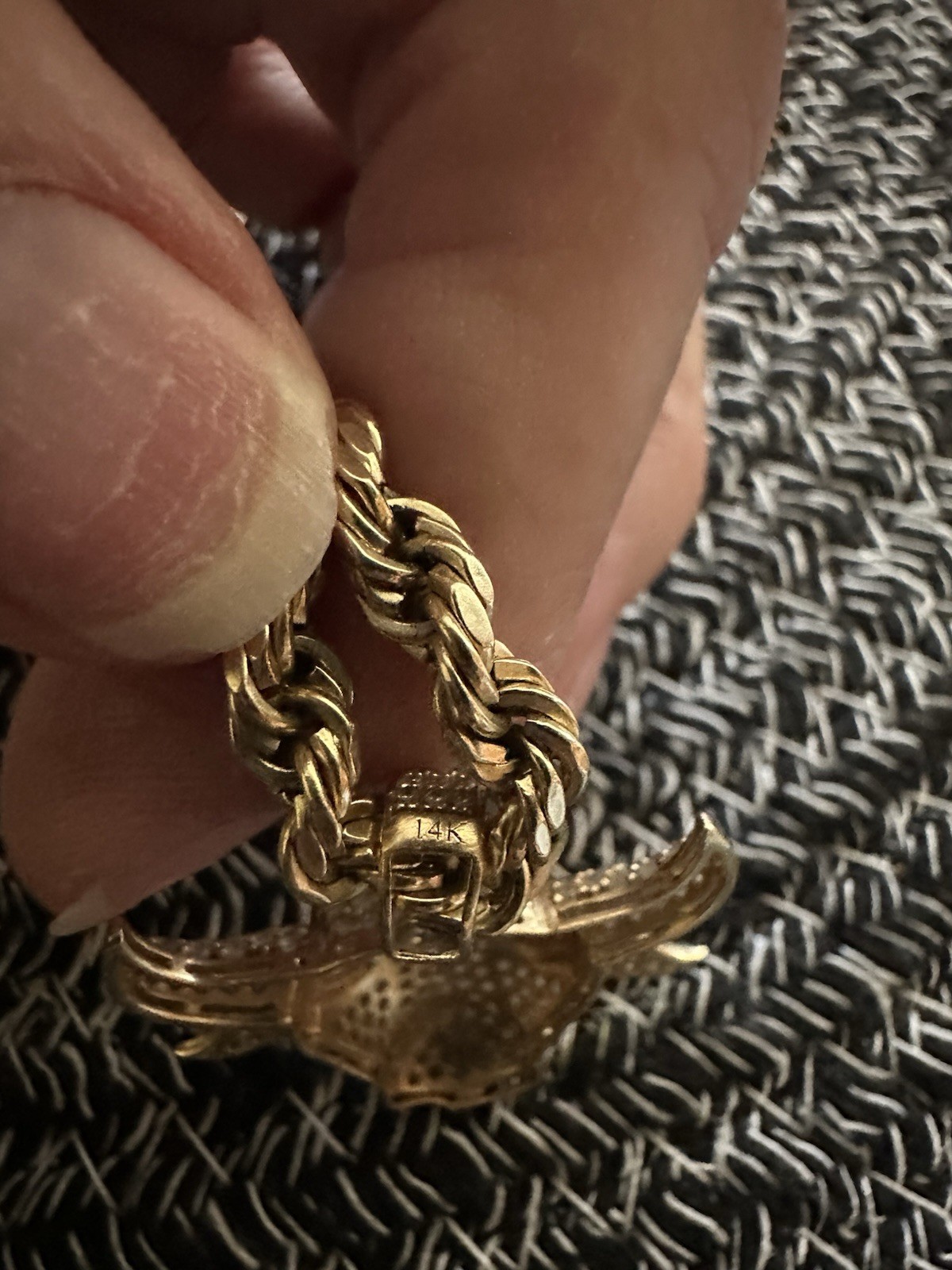 14k Solid Bullhead iced