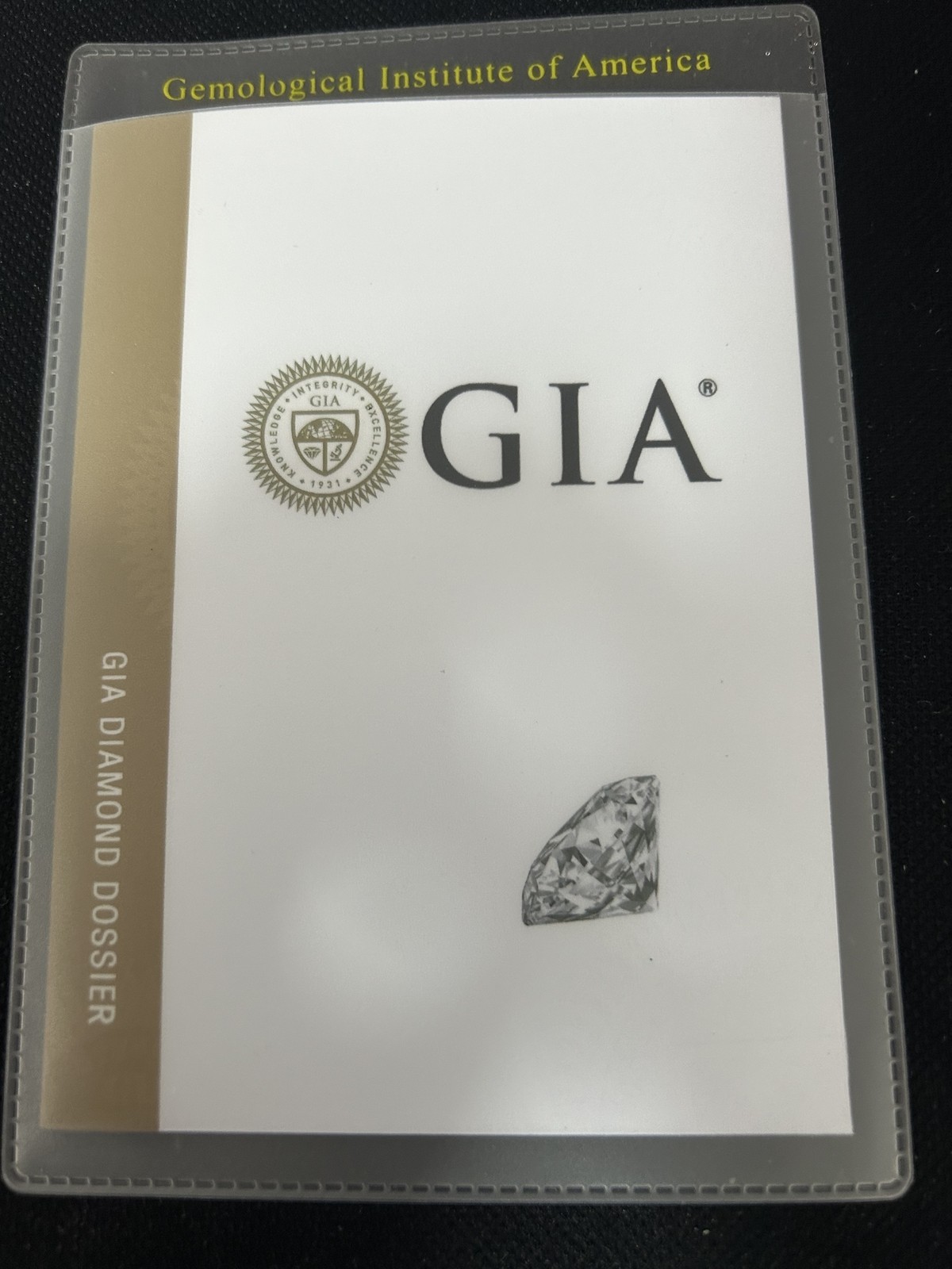 0.9ct Natural Certified Excellent6.3mm Round VVS1 Diamond with GIA Certificate D