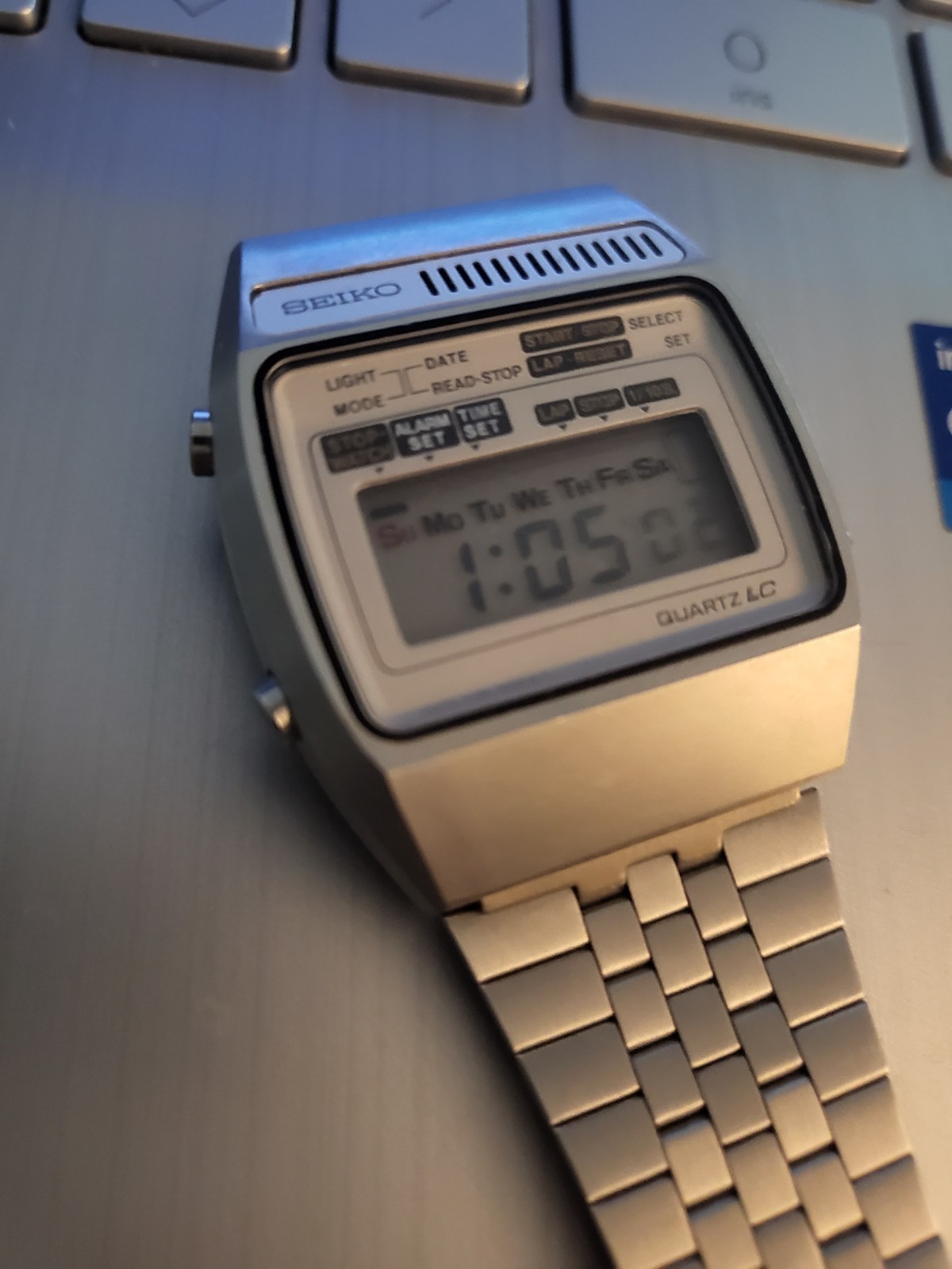 Seiko Men’s Vintage A159-5009-G Quartz LC Digital Watch