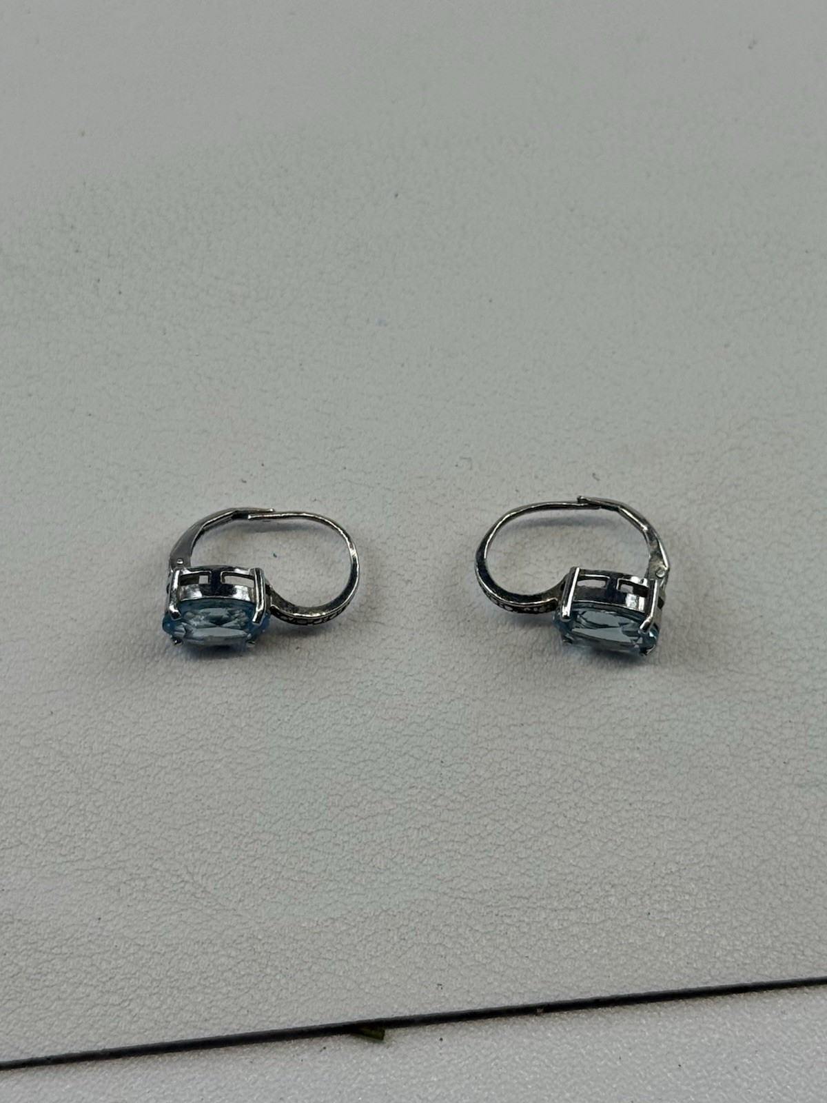 FAS Sterling Silver Pierced Earrings Lever Back Topaz