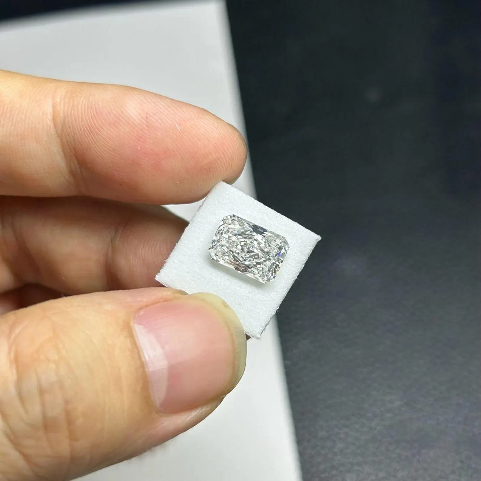 Loose 4.00 Ct Radiant Cut CVD Lab-Grown Diamond Certified D Color VVS1 Clarity