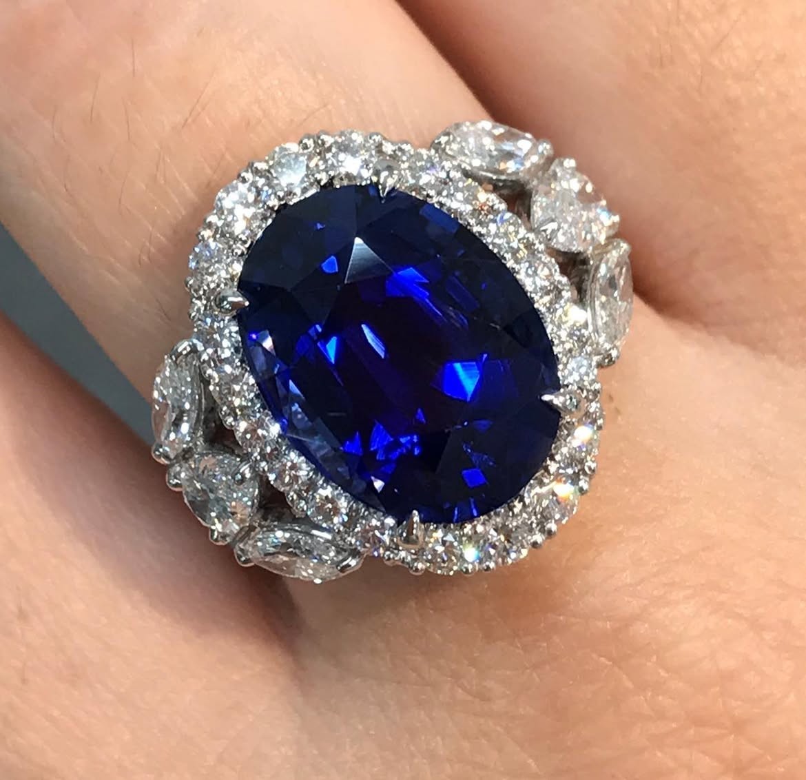 Oval 6.80 Ct Natural Blue Sapphire & Diamonds Wedding Ring Solid 14K White Gold