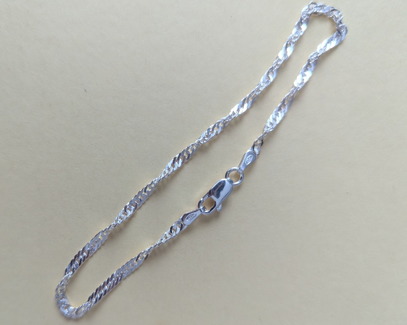 Wave (Singapore) Chain Necklace / Sterling Silver (Made in Italy)