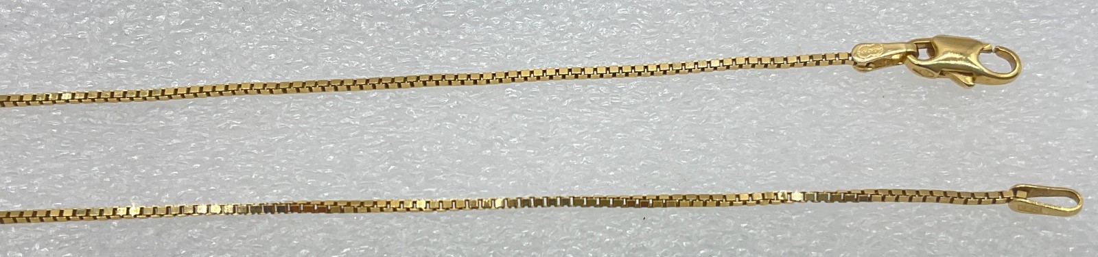14k Gold Box Link Chain Necklace Unoaerre Italy 18in, 2.5g, 0.8mm