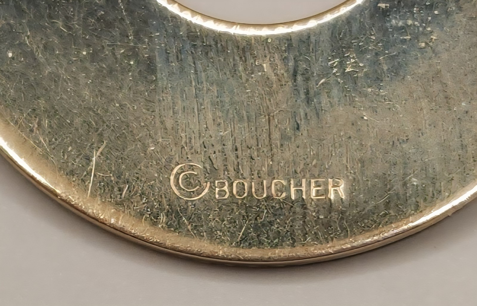 Vintage Marcel Boucher Rhinestone Circle Brooch Pin 1950s Art Deco Ribbon Gold