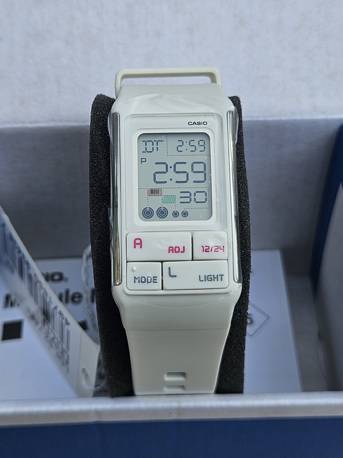 Casio Poptone LDF-52 Digital Watch Dual Time Screen