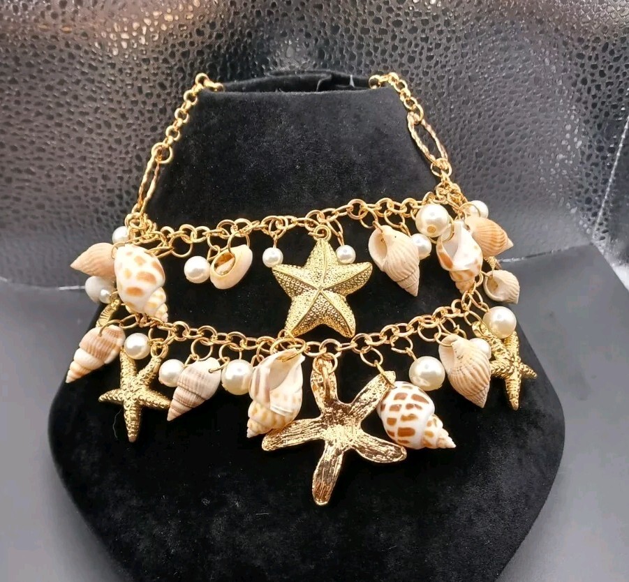 New Marked Betsey Johnson Beach Shell Pearl Goldtone Necklace