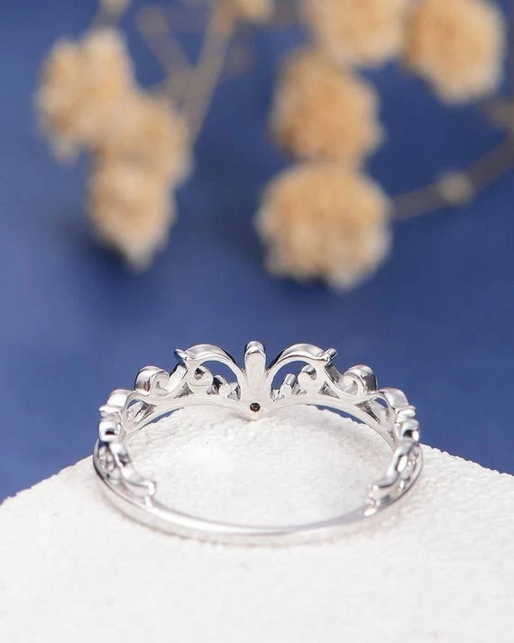 1.20 Ct Round Cut Simulated Diamond Pretty Crown Band Ring 14K White Gold Plated