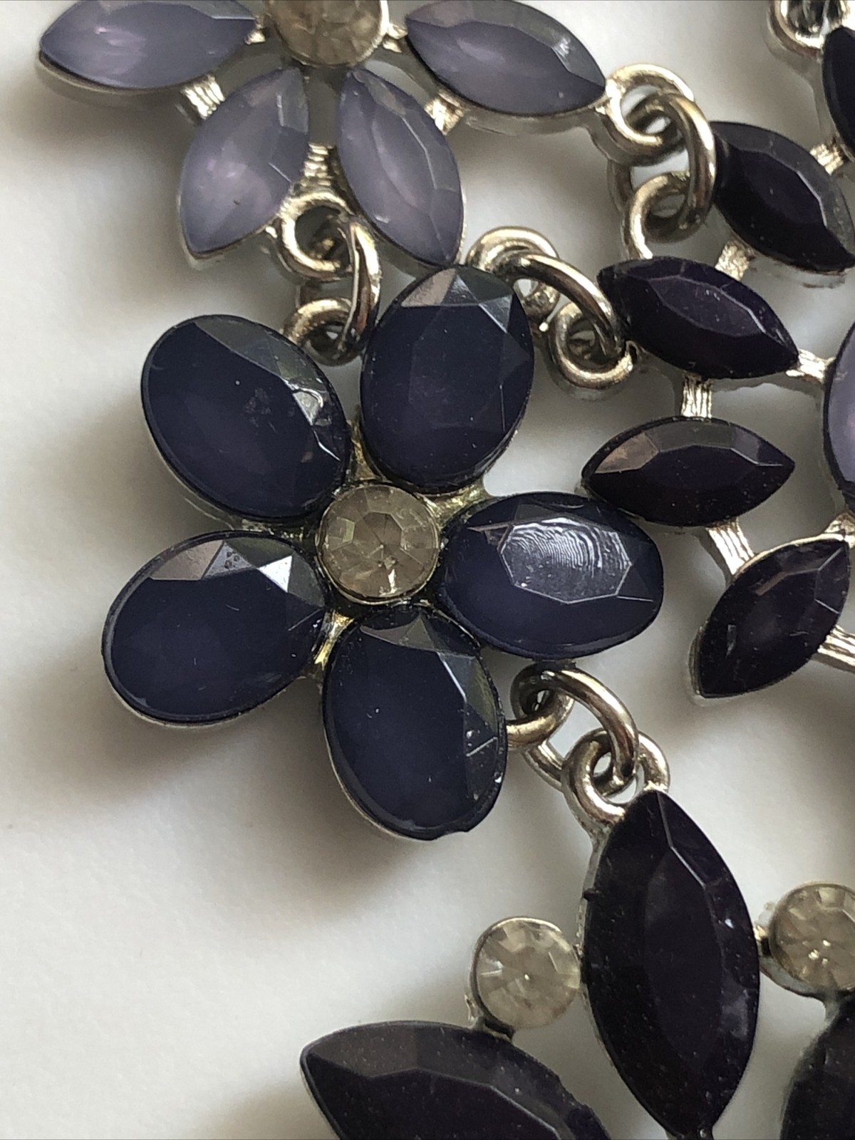 New York & Co Statement Jeweled necklace WITH FLAW Preowned Blue And Purple