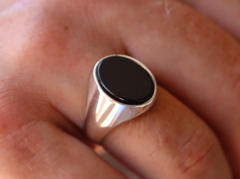 Sterling Silver 925 Mens Smooth Plain Band Oval Black Onyx Ring