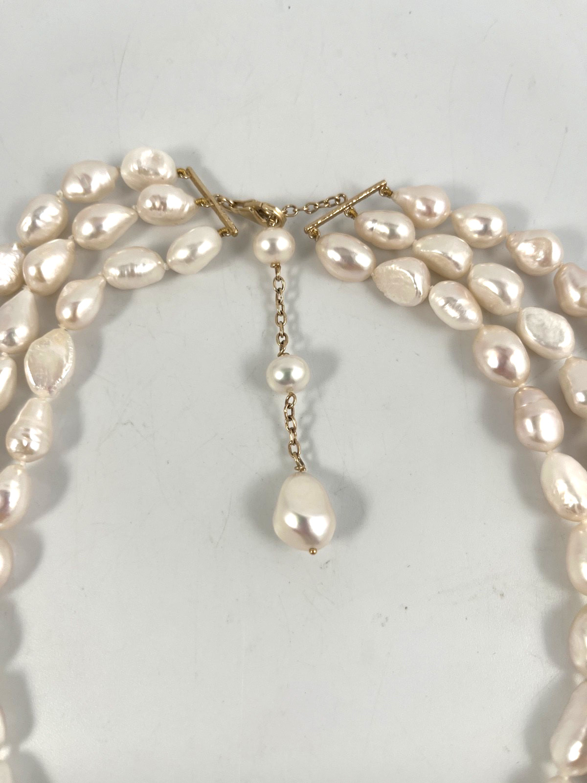 14K (585) YELLOW GOLD THREE ROWS BAROQUE PEARLS NECKLACE 19in