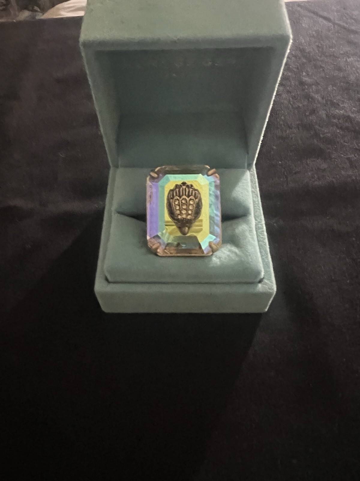 Kurt Geiger London Eagle Head Crystal Cocktail Ring iridescent, Stone Gold Sz 7