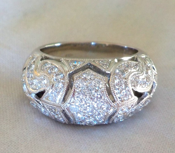 Heavy 18k White Gold Cutout Band Diamond Ring – 12.0 gms, Sz 7.25, 1.17 ctw
