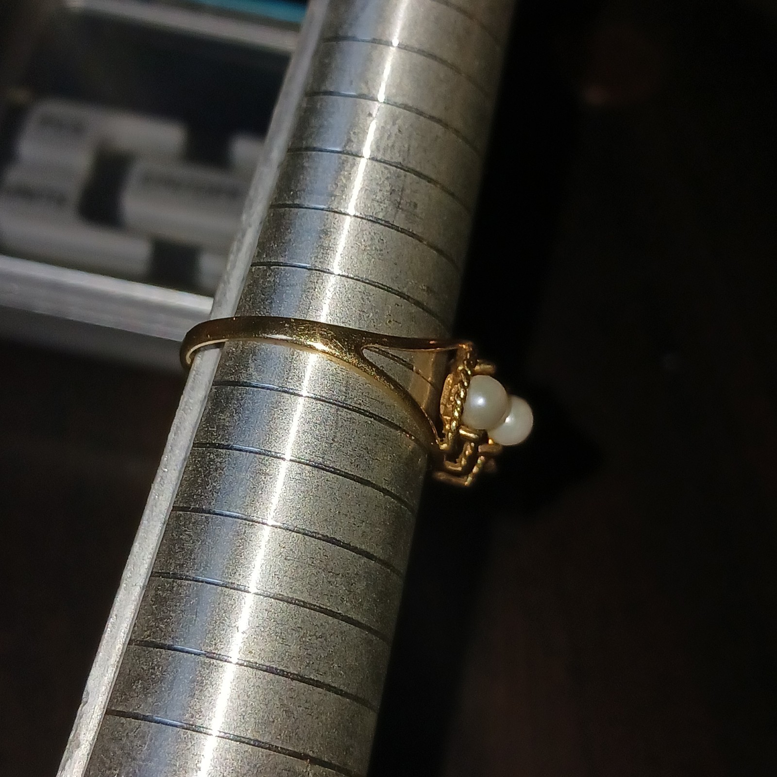 Gold Scrap Ring 2 grams Plus (Including stone ) 10k , Missing Stone