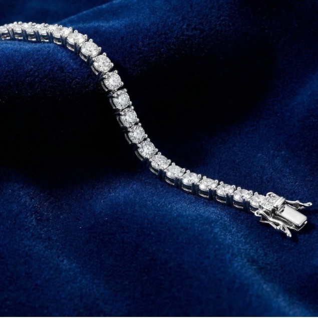 Silver Tone Clear Simulated Cubic Zirconia Tennis 22″ Chain Necklace Box Clasp