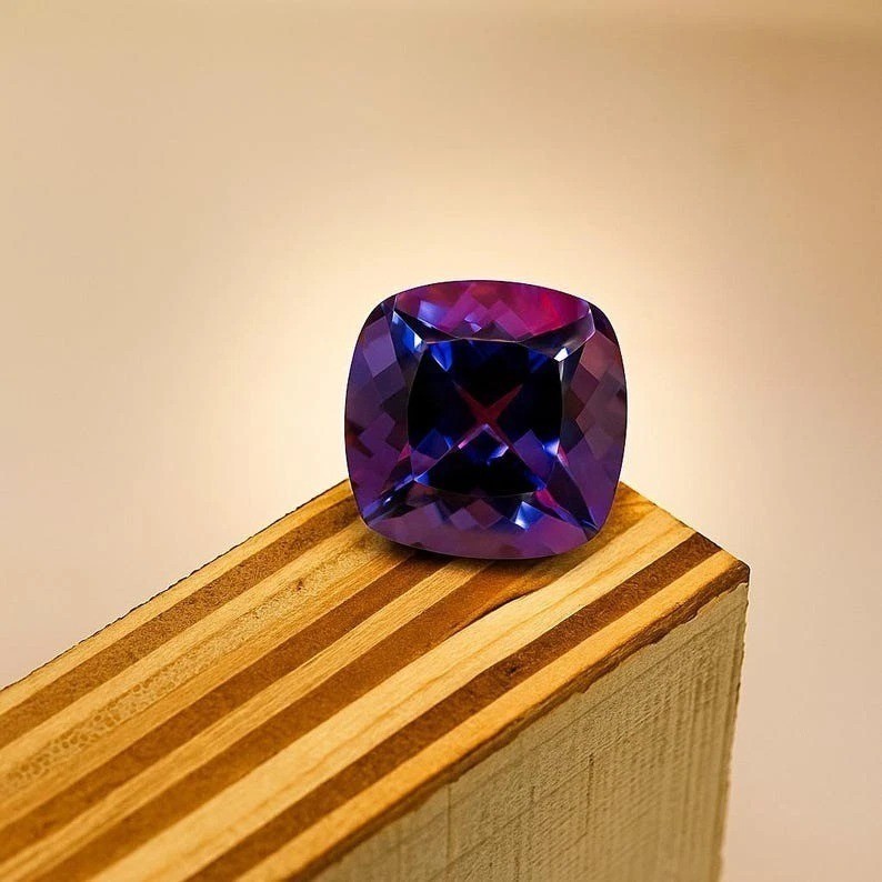 19 Ct Color Changing Alexandrite Natural Certified Flawless Cushion Gemstone