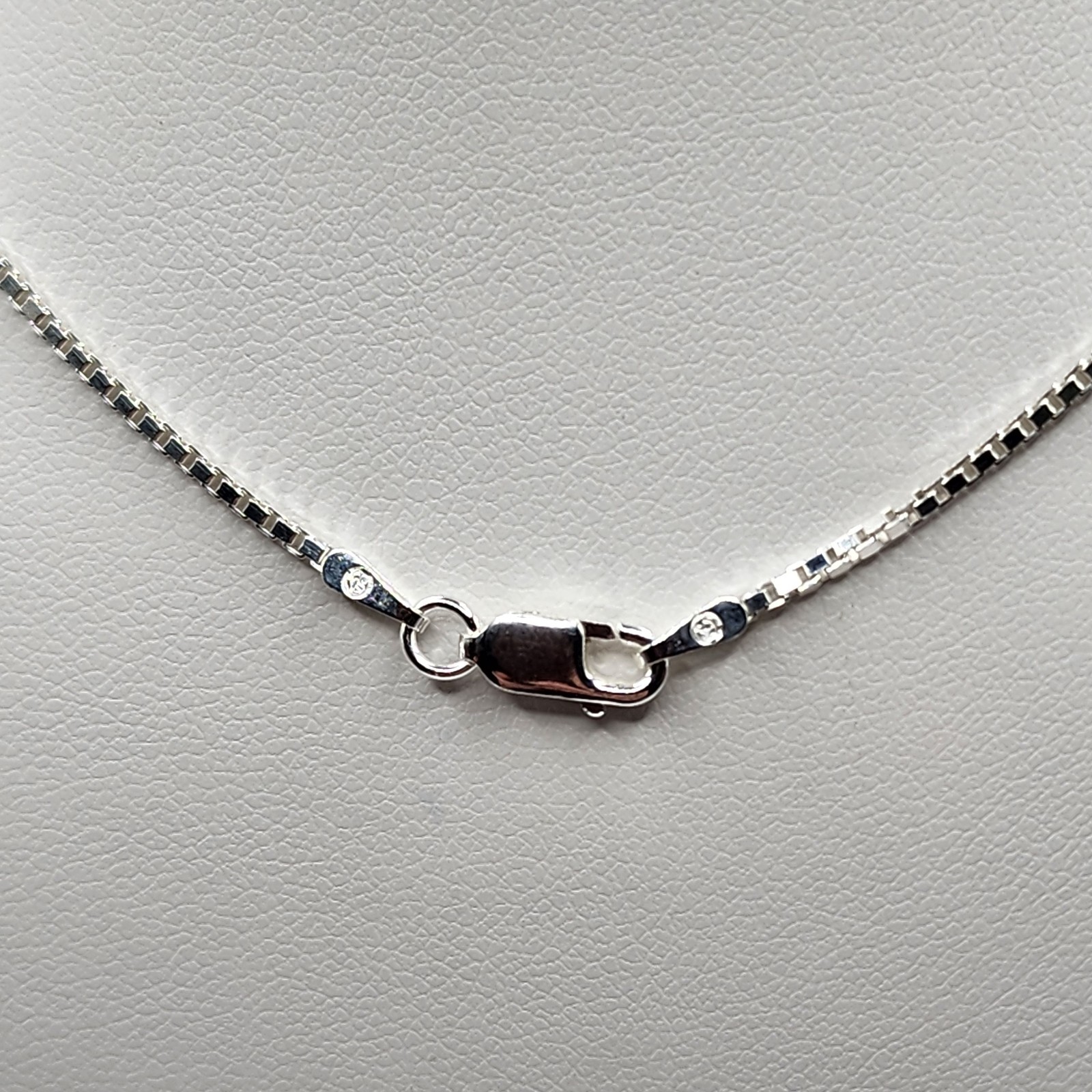 925 NEW Italian Sterling Silver Box Chain 18″ 1mm Width