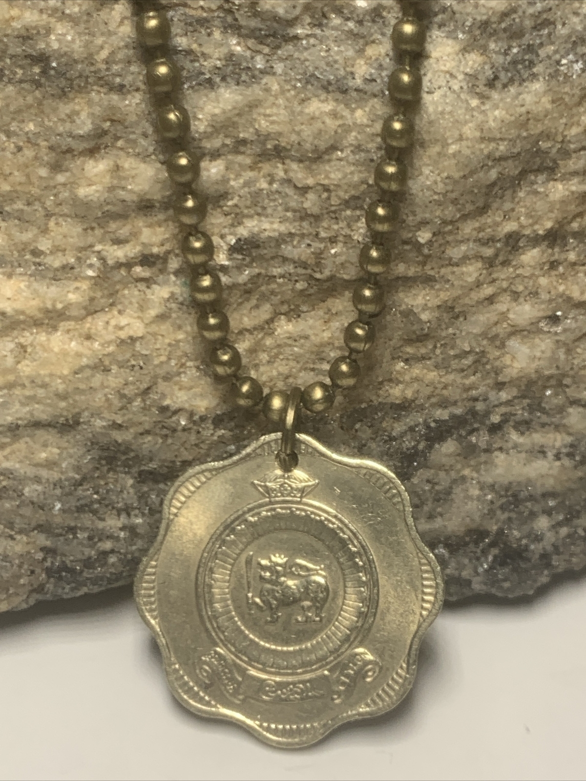 1963 Sri Lanka Ceylon 10 Cents Coin Pendant Unisex Necklace. A1