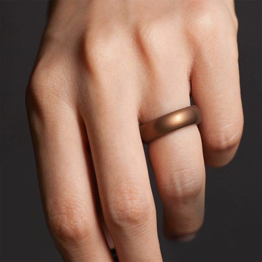 7pcs Flexible Silicone Wedding Ring Womens Engagement Sport Rubber Band Size 5-9