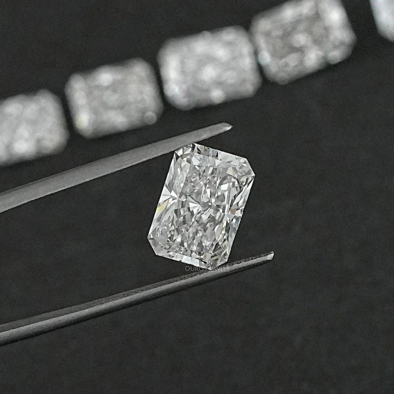 4.00 Ct Radiant Cut Lab Grown Diamond D Color VVS1 Clarity CVD Certified Loose
