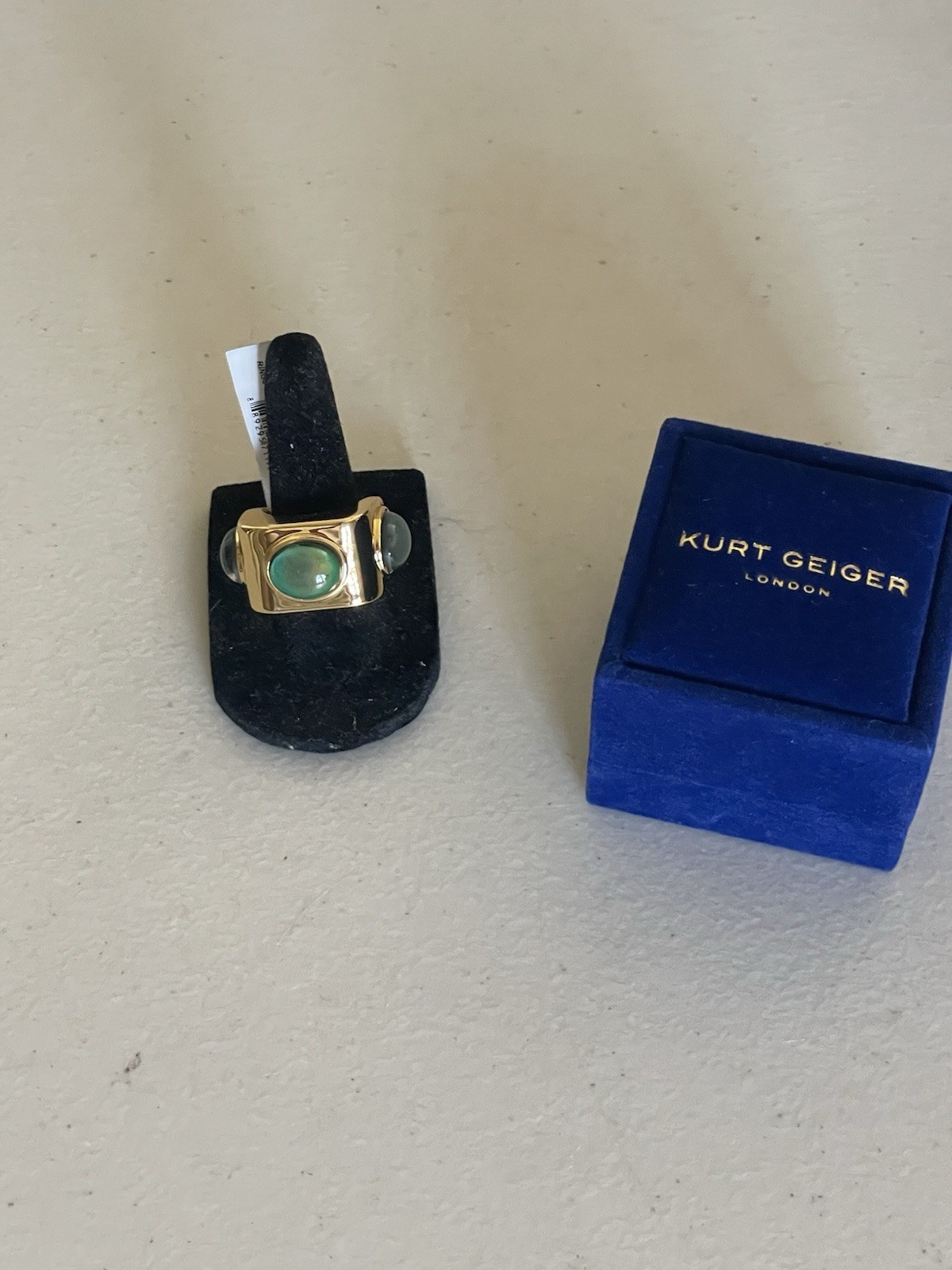 KURT GEIGER LONDON GOLD TONE CHUNKY MOOD RING SQUARE UN GREEN/ BLUE 7