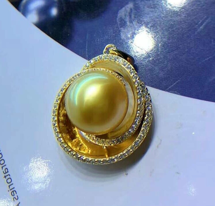 11.9mm South Sea Golden Pearl Pendant Deep Tone Very High Luster