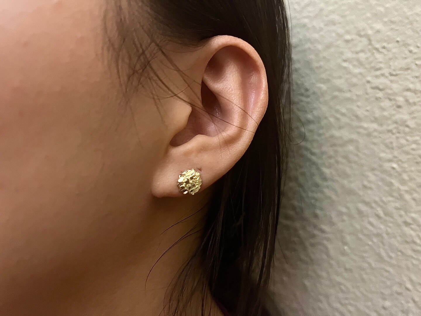 10K Gold Authentic Nugget Round Diamond Cut Stud Earrings for Men Women 4 Sizes