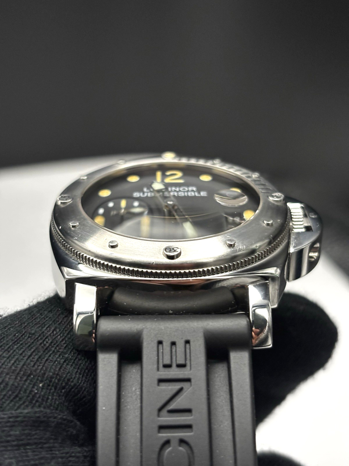 Panerai Luminor Submersible Men’s 44mm Diver Black Dial Watch – PAM00024