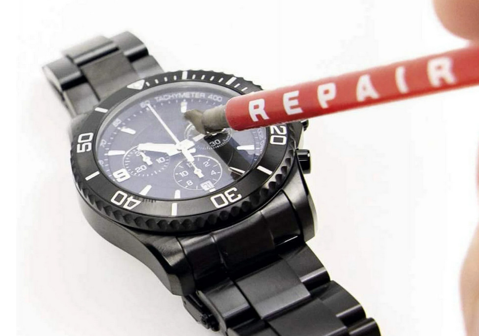 PolyWatch Glass Polish – Scratch Remover for Mineral and Sapphire Watch Crystals