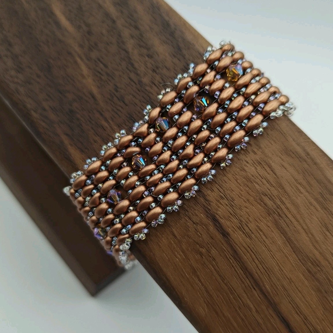 Made With Swarovski Crystal Bronze Copper Tone Beaded Bracelet 7 1/2″ Long X 1″