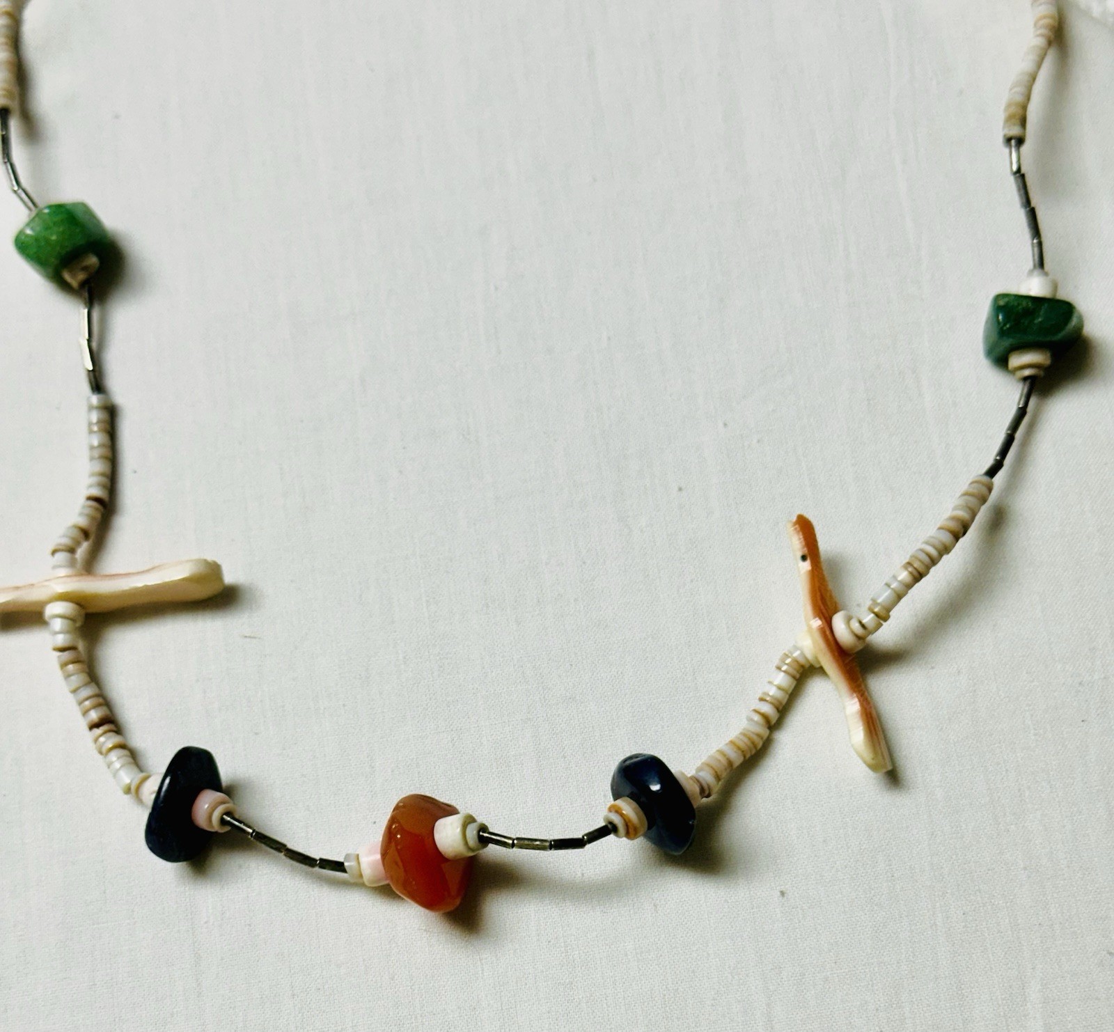 Green Orange Stone Chunk Chip Bead Bird Fetish Seed Bead Collar Necklace n0379